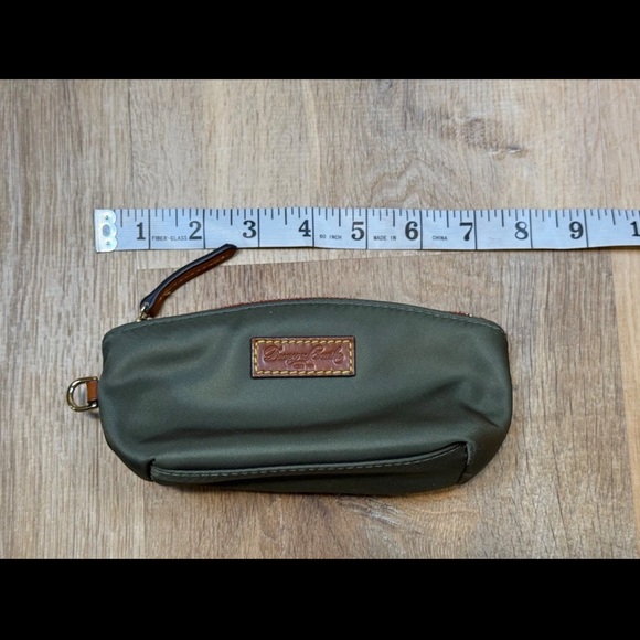 Dooney& Bourke  Green Shoulder Bag with Pouch - Picture 6 of 12